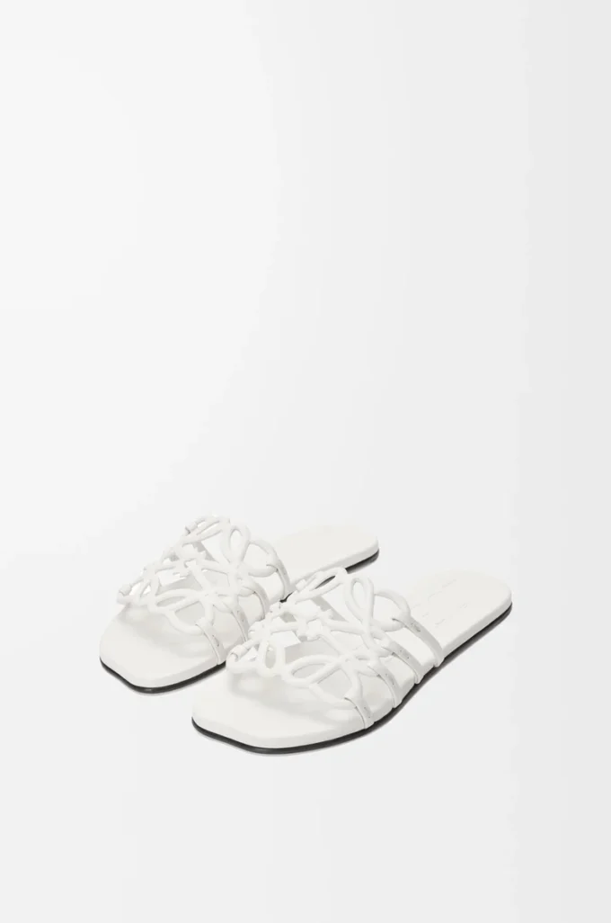 Petal Anagram slide in soft calfskin Anthurium White Petal Anagram slide in soft calfskin Anthurium White