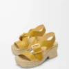Petal espadrille platform sandal in vegetable-tanned calfskin Ochre