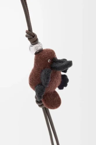 Platypus charm in felt Chocolate/Black