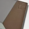 Puzzle bifold coin wallet in classic calfskin Winter Brown/Ash Grey