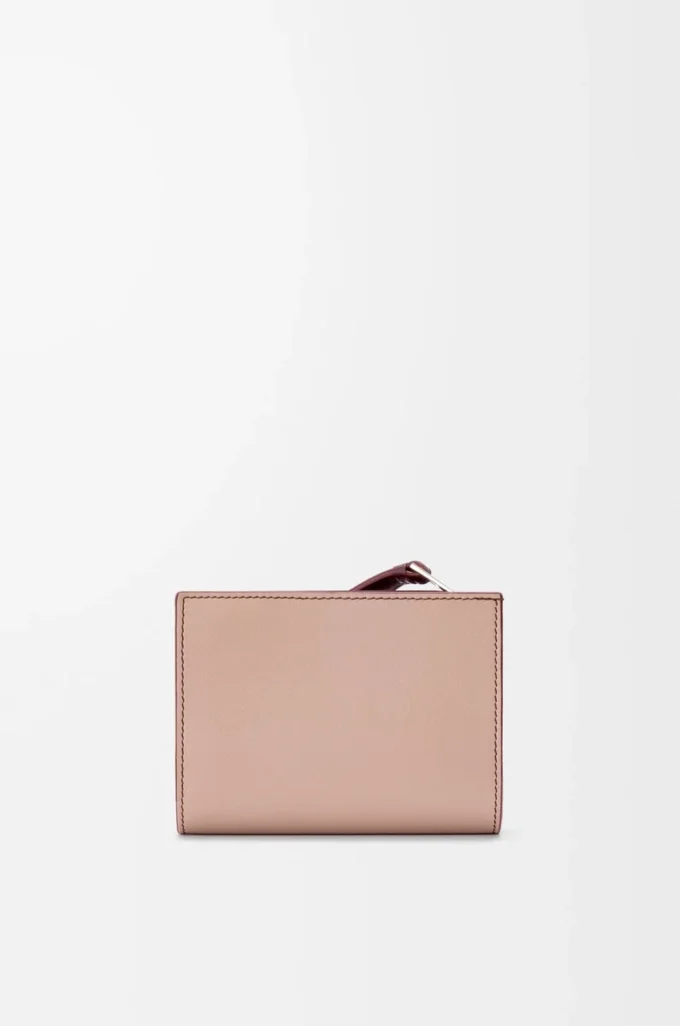 Puzzle compact wallet in classic calfskin Frozen/Dark Burgundy Puzzle compact wallet in classic calfskin Frozen/Dark Burgundy