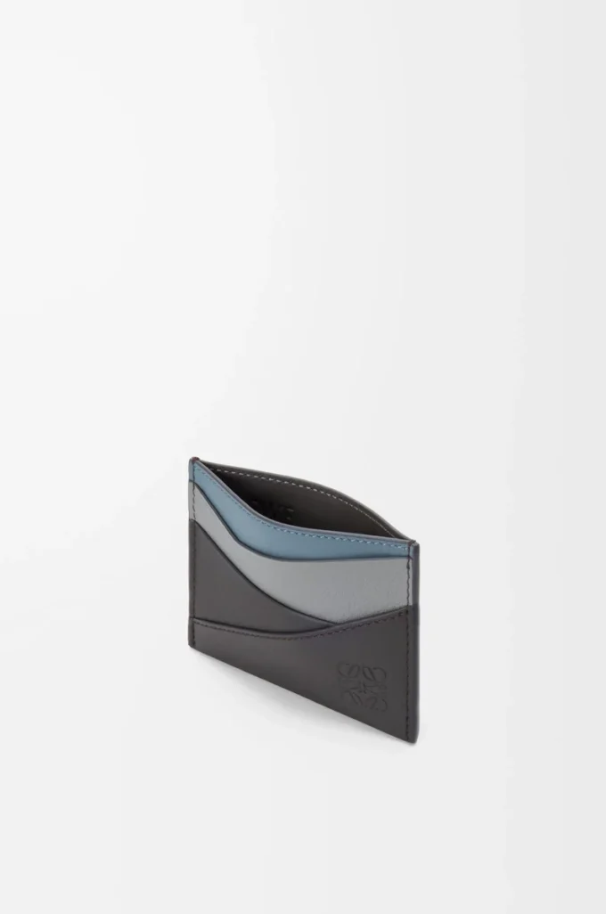 Puzzle plain cardholder in classic calfskin Asphalt Grey/Storm Blue Puzzle plain cardholder in classic calfskin Asphalt Grey/Storm Blue