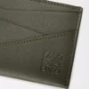Puzzle plain cardholder in classic calfskin Dark Khaki Puzzle plain cardholder in classic calfskin Dark Khaki