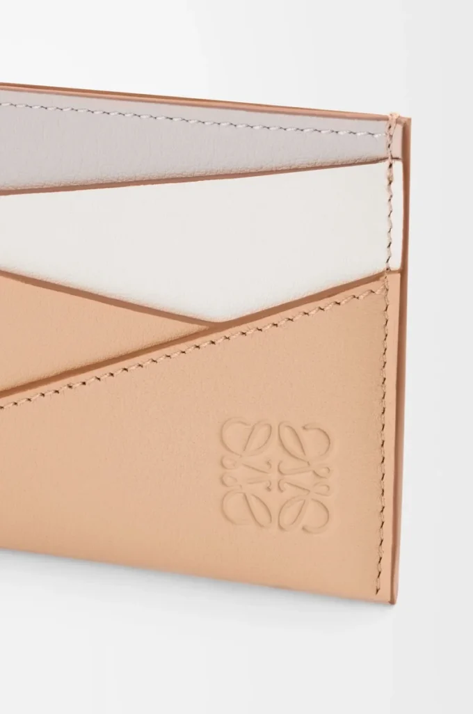 Puzzle plain cardholder in classic calfskin Ghost/Silky Beige Puzzle plain cardholder in classic calfskin Ghost/Silky Beige