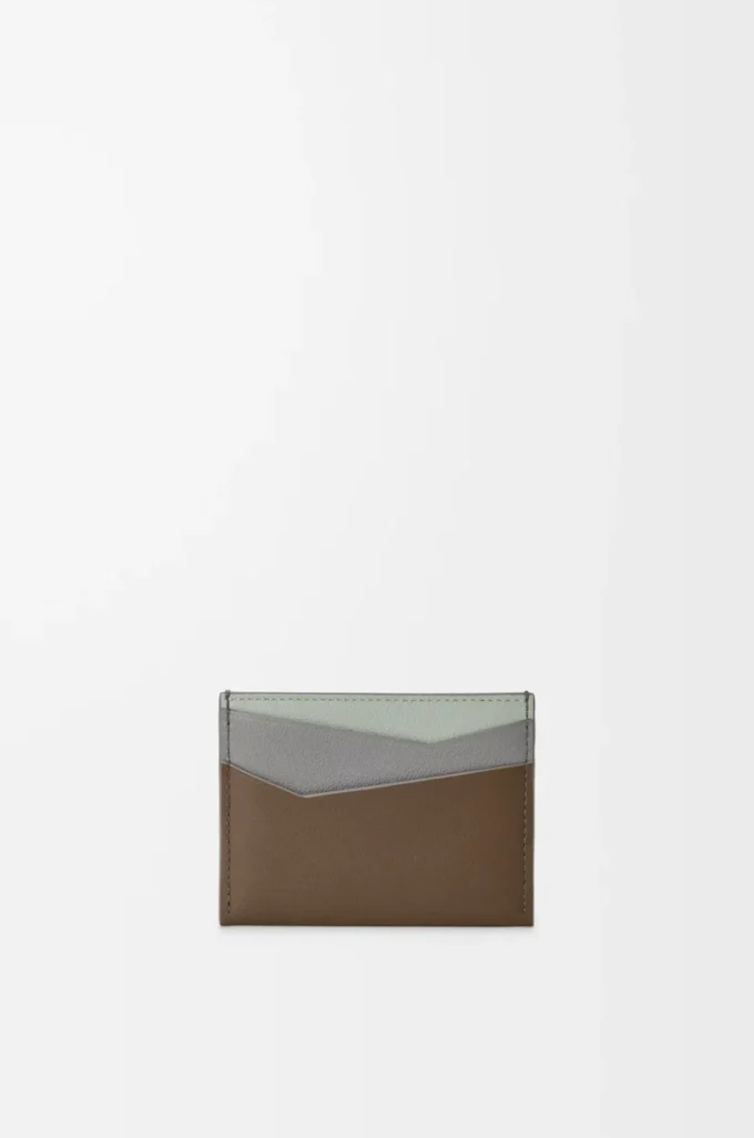 Puzzle plain cardholder in classic calfskin Winter Brown/Ash Grey Puzzle plain cardholder in classic calfskin Winter Brown/Ash Grey