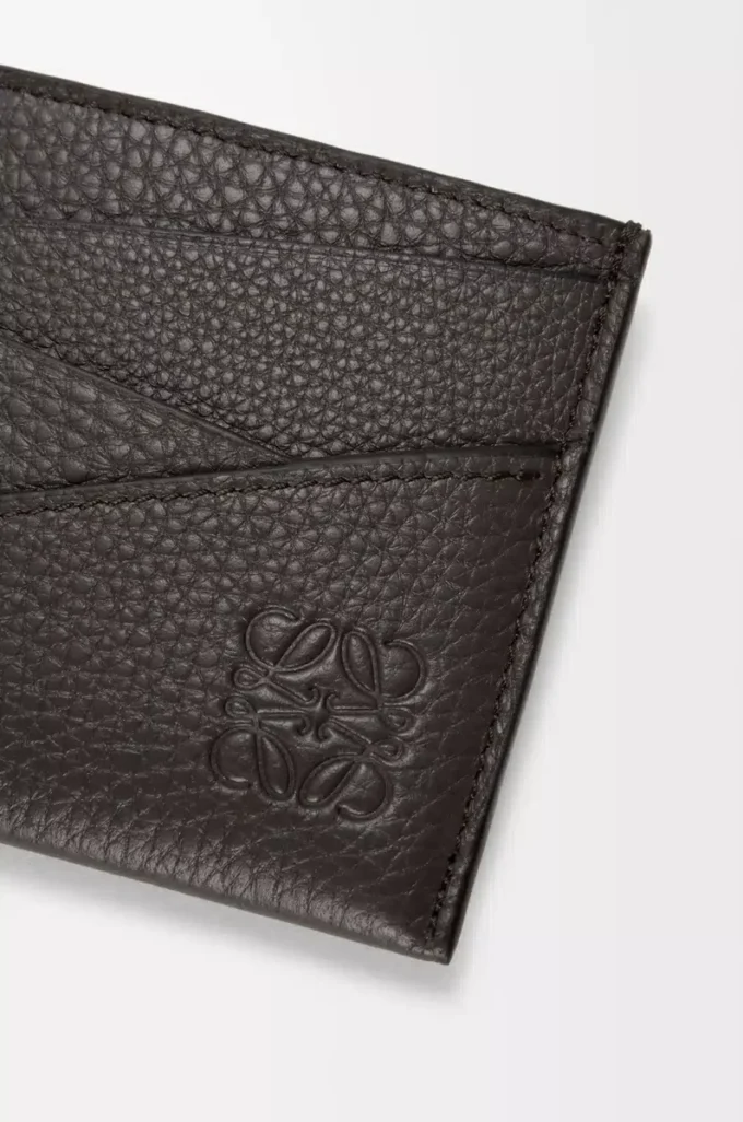Puzzle plain cardholder in supple grained calfskin Dark Grey Puzzle plain cardholder in supple grained calfskin Dark Grey