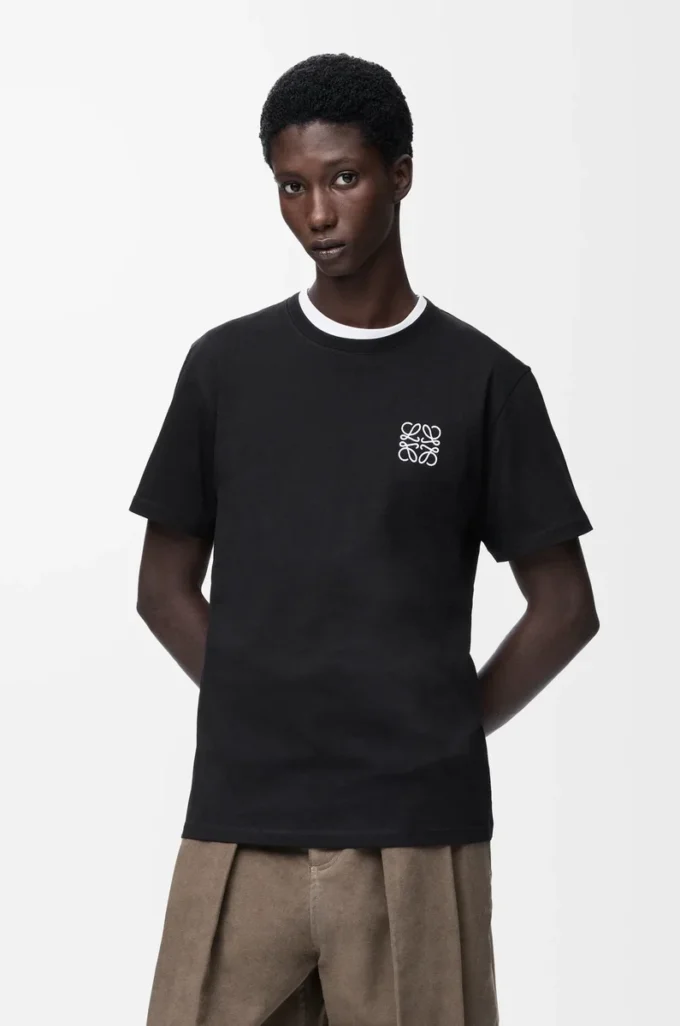 Regular fit T-shirt in cotton Black Regular fit T-shirt in cotton Black
