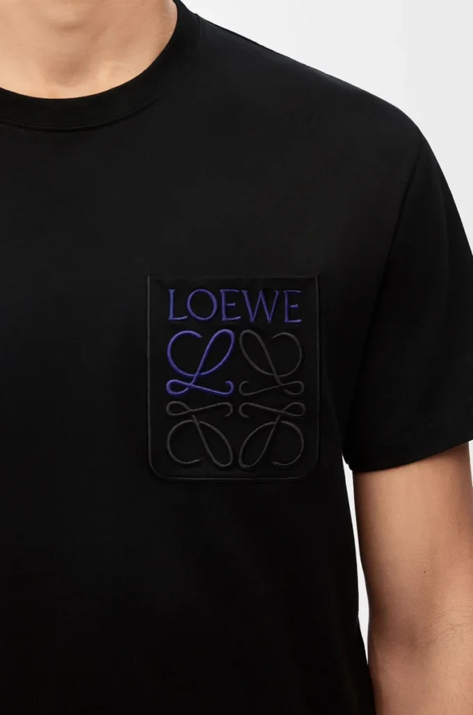 Relaxed fit T-shirt in cotton Black Relaxed fit T-shirt in cotton Black