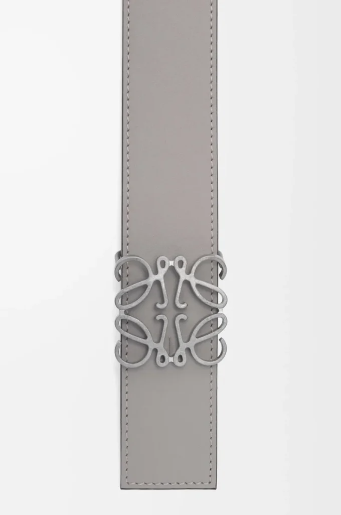 Reversible Anagram belt in smooth calfskin Tan/Asphalt Grey/Pewter Reversible Anagram belt in smooth calfskin Tan/Asphalt Grey/Pewter