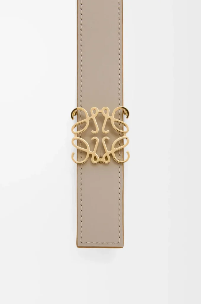 Reversible Anagram belt in supple grained calfskin Clay/Gold Reversible Anagram belt in supple grained calfskin Clay/Gold