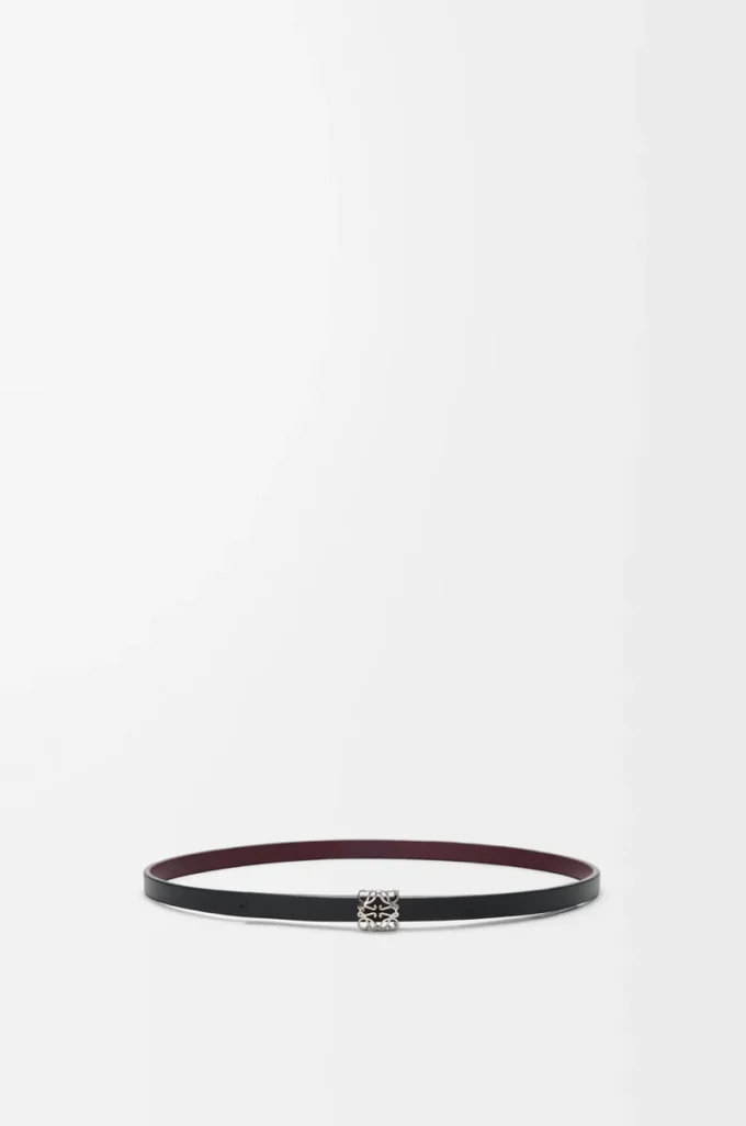 Reversible Anagram Bombé belt in smooth calfskin Black/Burgundy Reversible Anagram Bombé belt in smooth calfskin Black/Burgundy