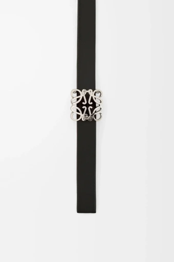 Reversible Anagram Bombé belt in smooth calfskin Black/Burgundy Reversible Anagram Bombé belt in smooth calfskin Black/Burgundy