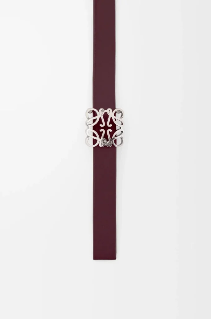 Reversible Anagram Bombé belt in smooth calfskin Black/Burgundy Reversible Anagram Bombé belt in smooth calfskin Black/Burgundy