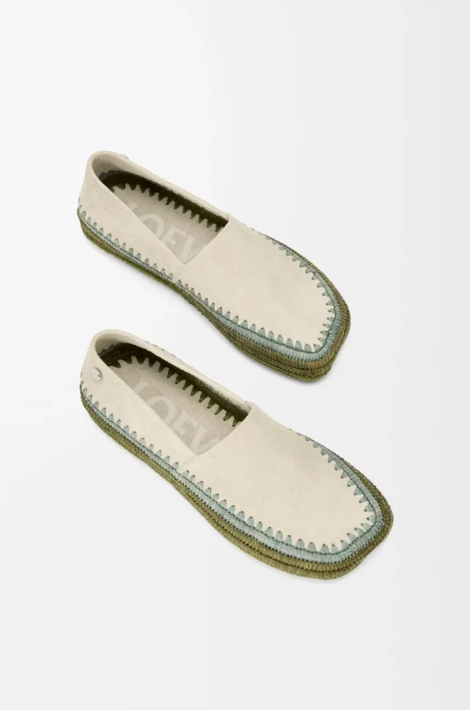 Rio slipper in suede and raffia Light Grey Rio slipper in suede and raffia Light Grey