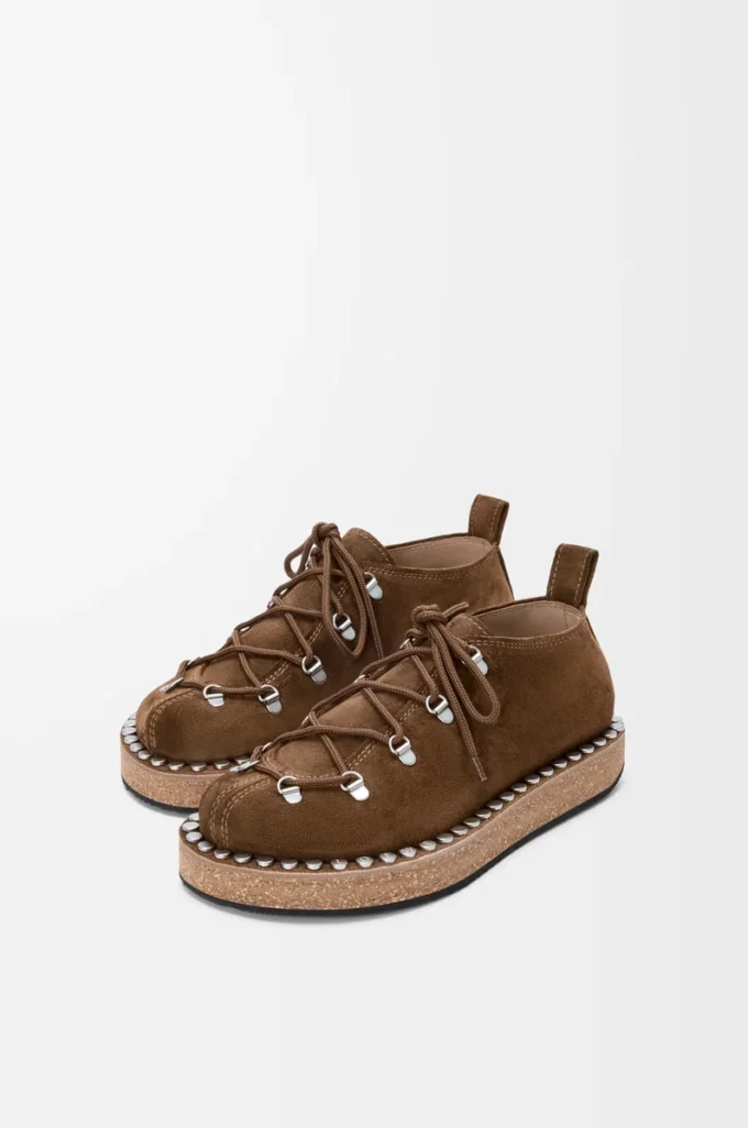 Rivet lace-up in suede calfskin Brown Rivet lace-up in suede calfskin Brown