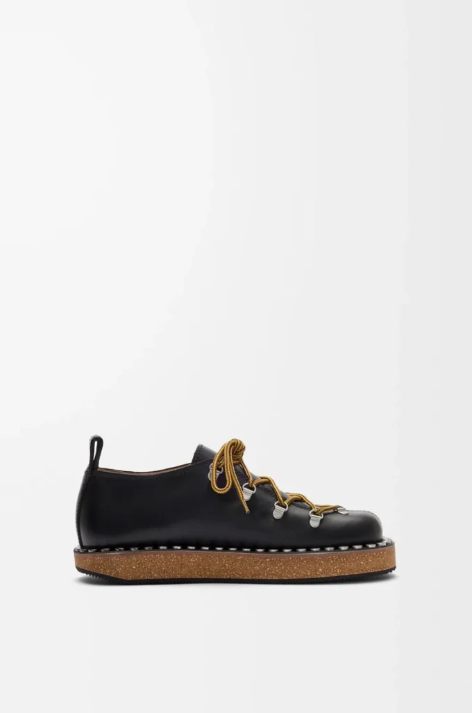 Rivet lace-up in vegetable-tanned calfskin Black Rivet lace-up in vegetable-tanned calfskin Black