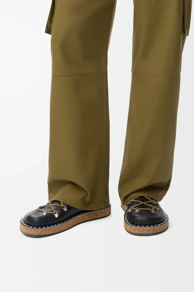Rivet lace-up in vegetable-tanned calfskin Black Rivet lace-up in vegetable-tanned calfskin Black