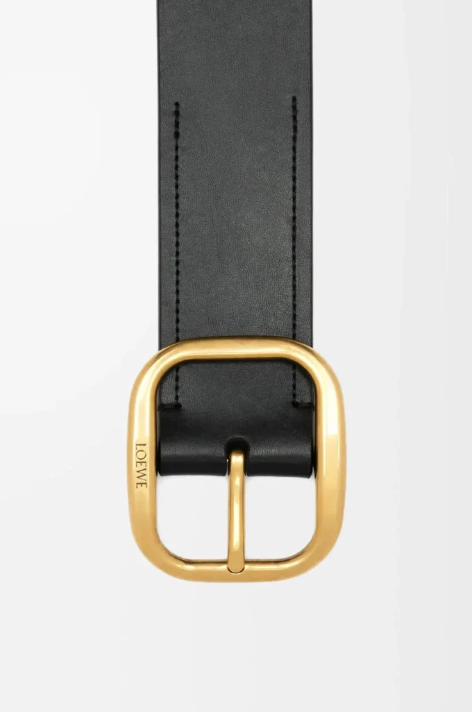 Rounded soft belt in classic calfskin Black/Vintage Brass Rounded soft belt in classic calfskin Black/Vintage Brass