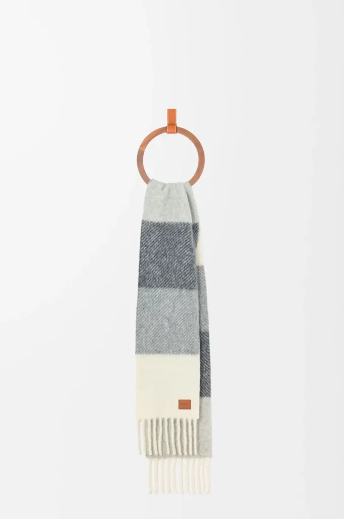 Scarf in alpaca and wool blend Grey/White Scarf in alpaca and wool blend Grey/White