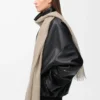 Scarf in cashmere Beige Scarf in cashmere Beige