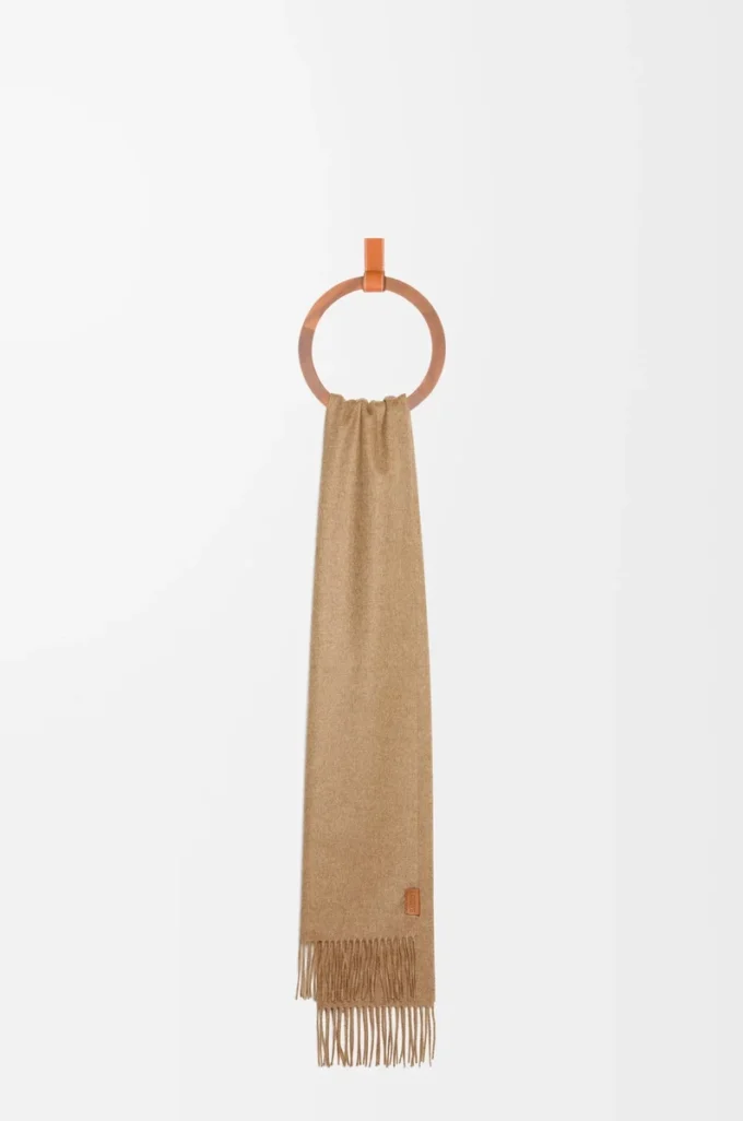 Scarf in cashmere Beige Scarf in cashmere Beige