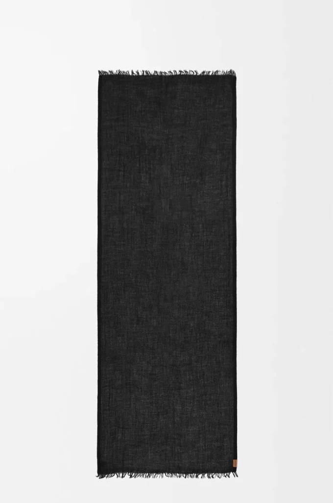 Scarf in cashmere Black Scarf in cashmere Black