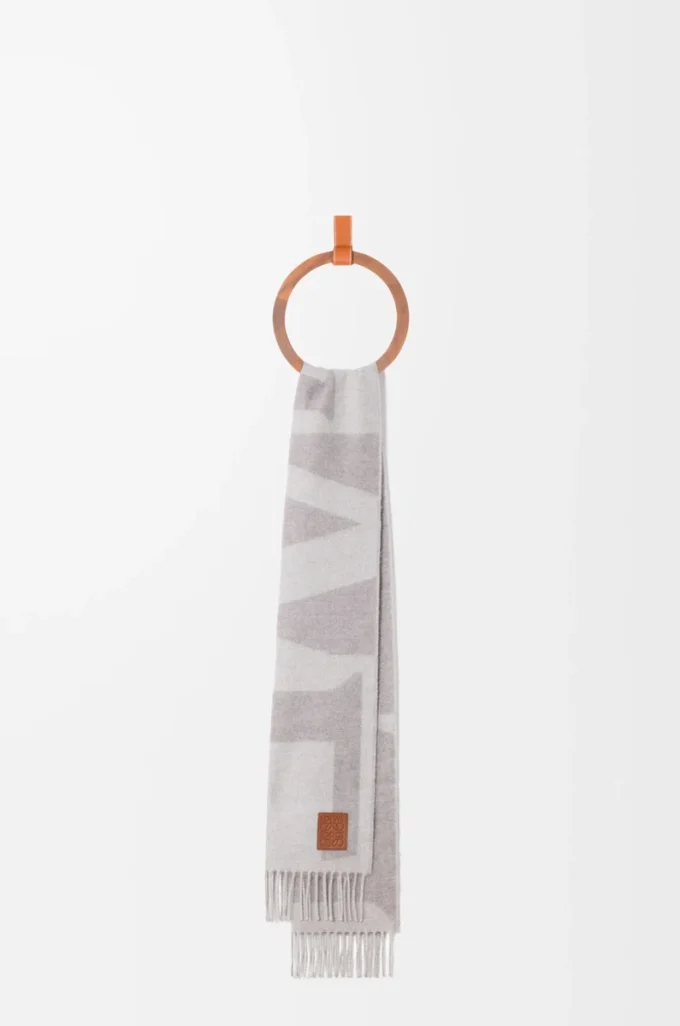 Scarf in cashmere Light Grey/Stone Scarf in cashmere Light Grey/Stone