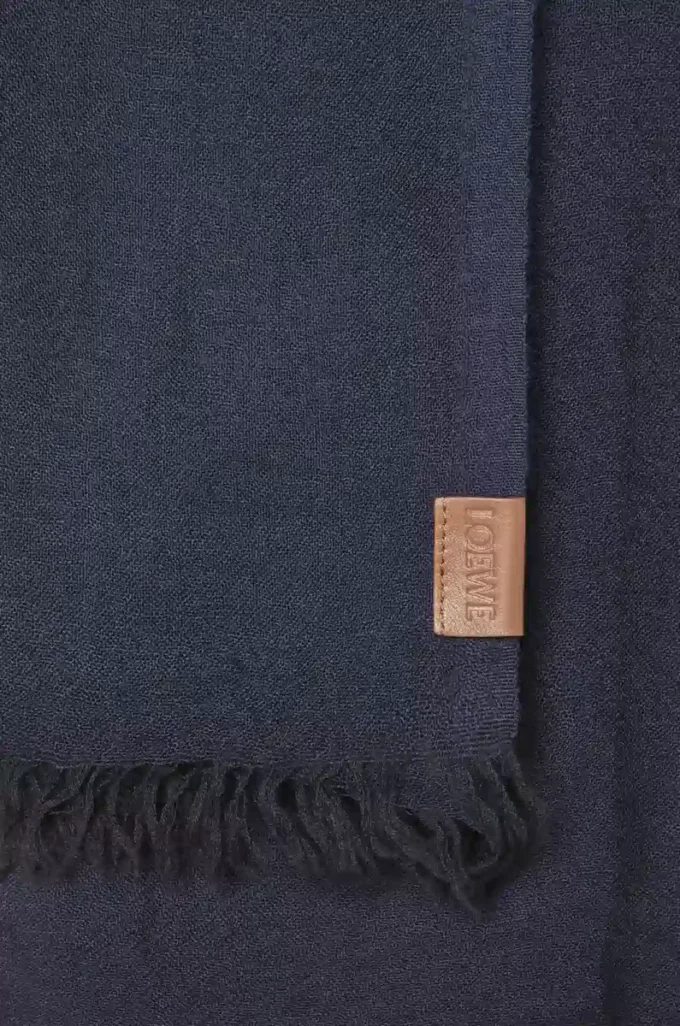 Scarf in cashmere Navy Blue Scarf in cashmere Navy Blue