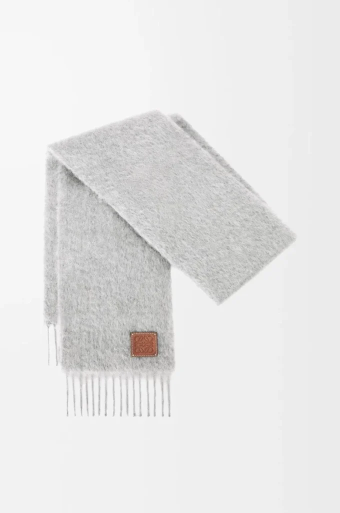 Scarf in mohair and wool Light Grey Scarf in mohair and wool Light Grey