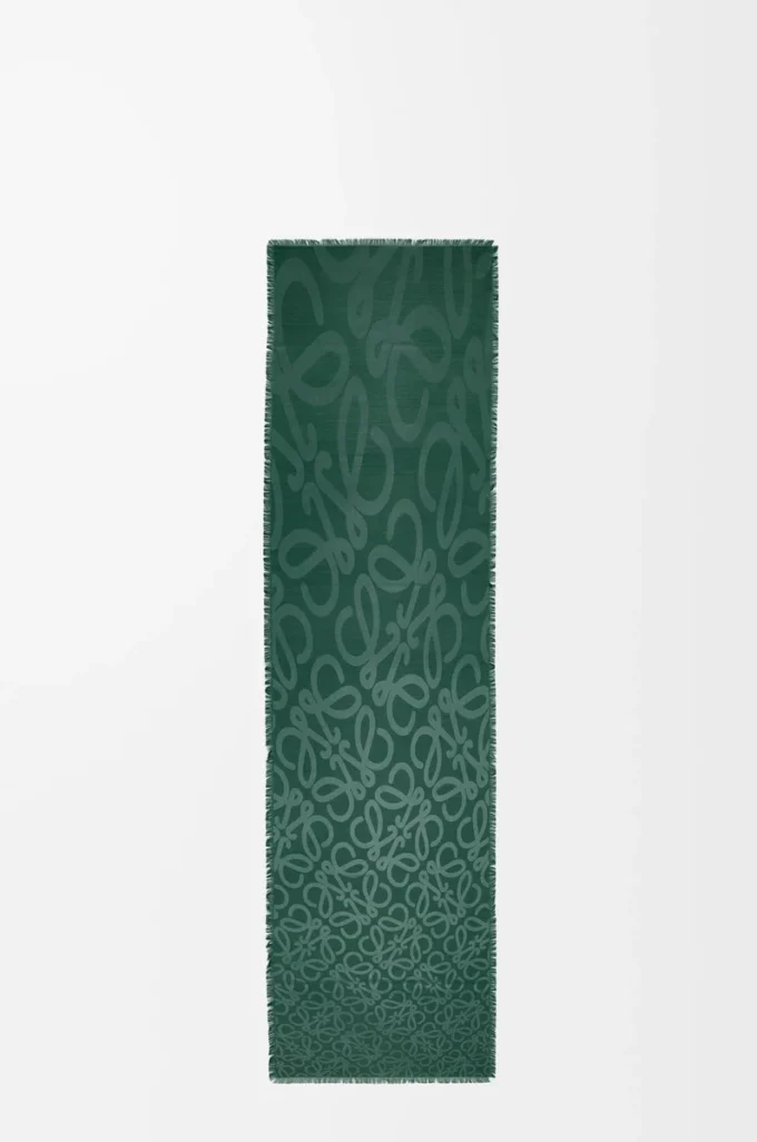 Scarf in silk and wool Vetiver Scarf in silk and wool Vetiver