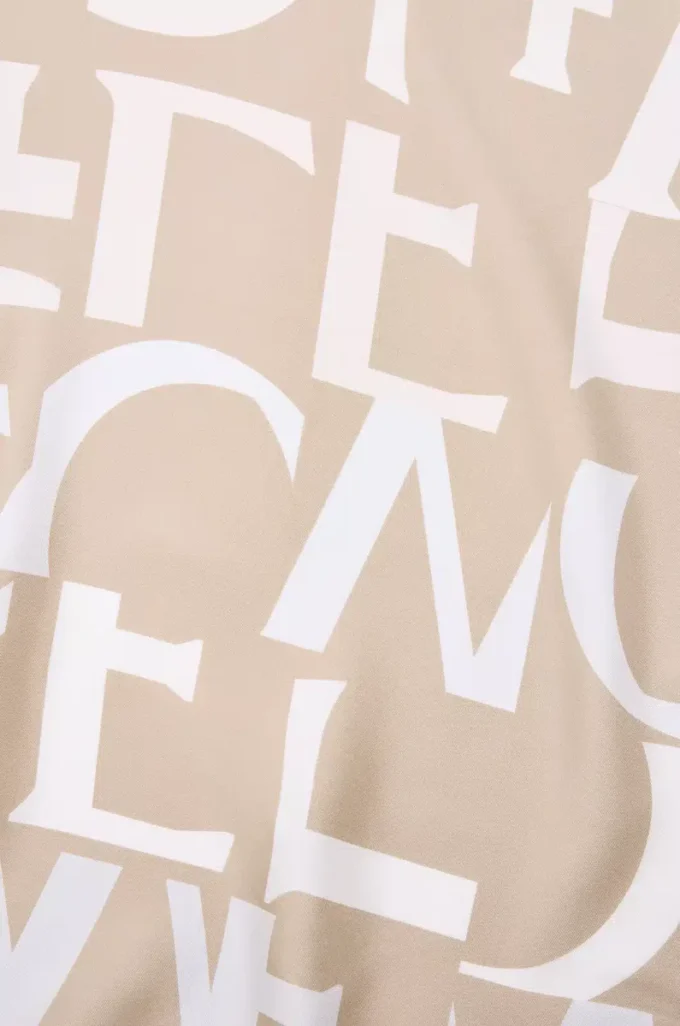 Scarf in silk Light Beige/Beige Scarf in silk Light Beige/Beige