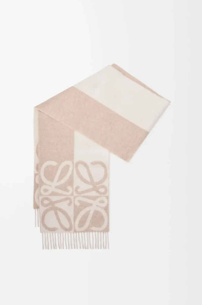 Scarf in wool and cashmere Beige/Ecru Scarf in wool and cashmere Beige/Ecru