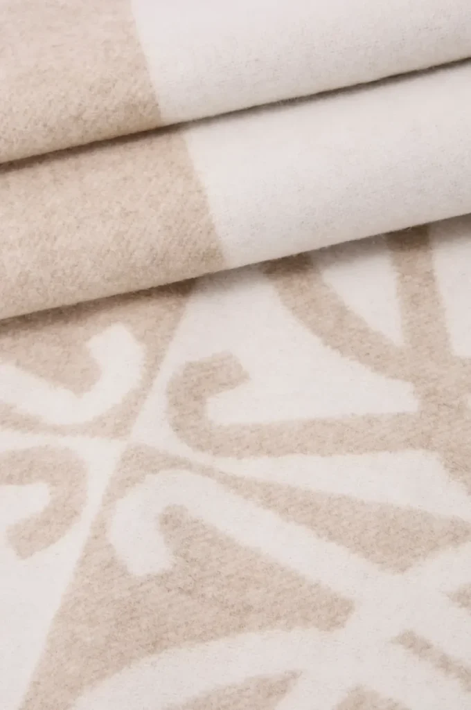 Scarf in wool and cashmere Beige/Ecru Scarf in wool and cashmere Beige/Ecru
