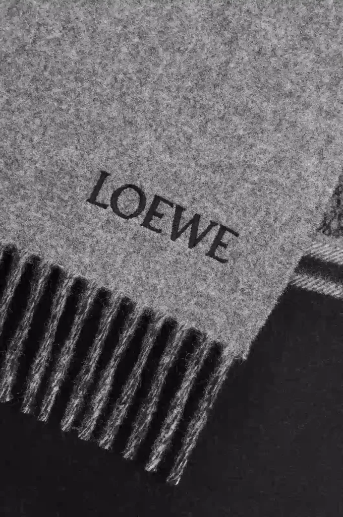 Scarf in wool and cashmere Black/Grey Scarf in wool and cashmere Black/Grey