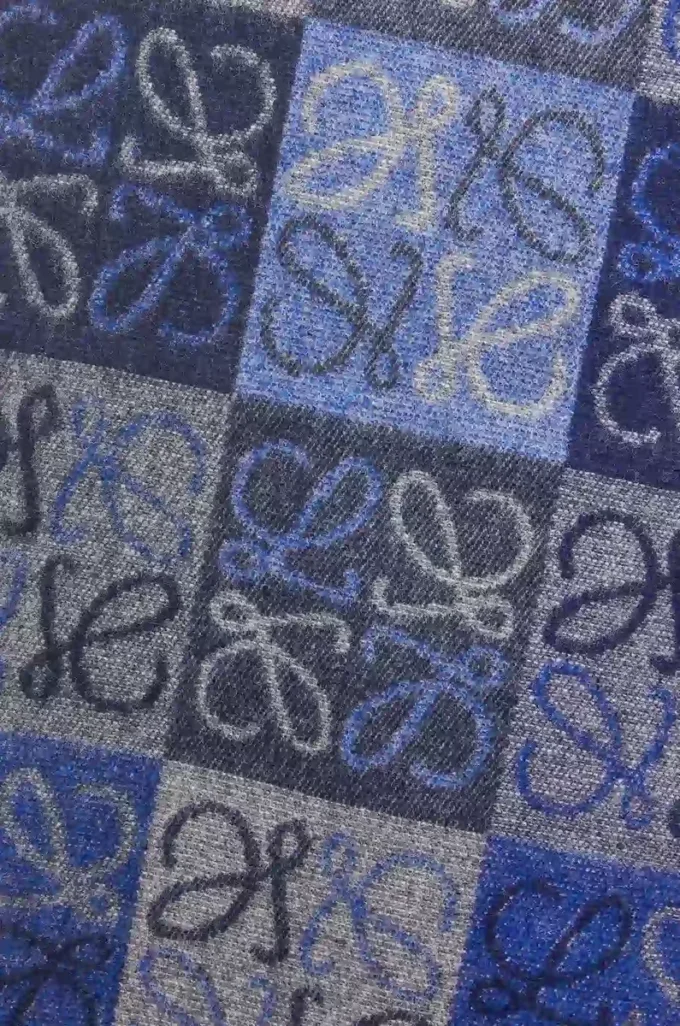 Scarf in wool and cashmere Blue Scarf in wool and cashmere Blue