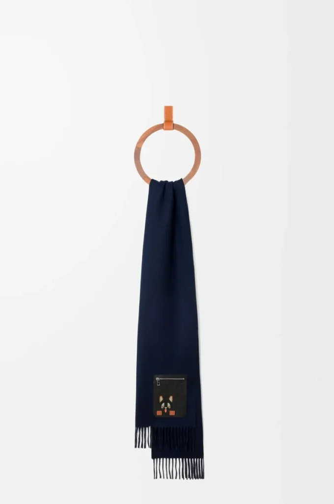 Scarf in wool and cashmere Dark Navy Blue Scarf in wool and cashmere Dark Navy Blue