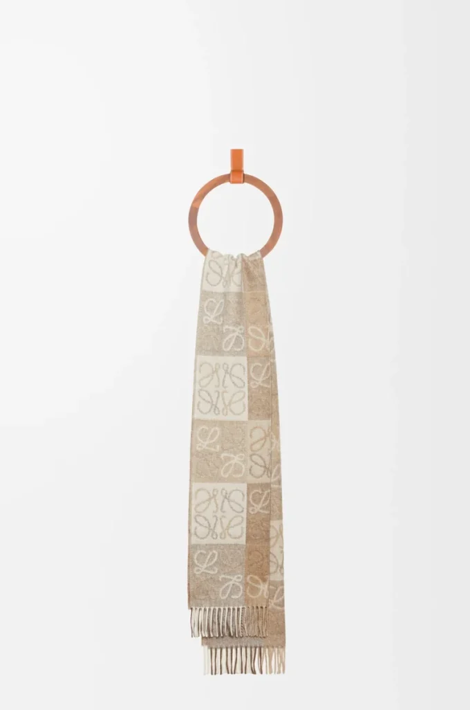 Scarf in wool and cashmere White/Beige Scarf in wool and cashmere White/Beige