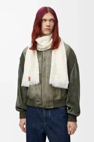Scarf in wool and silk White