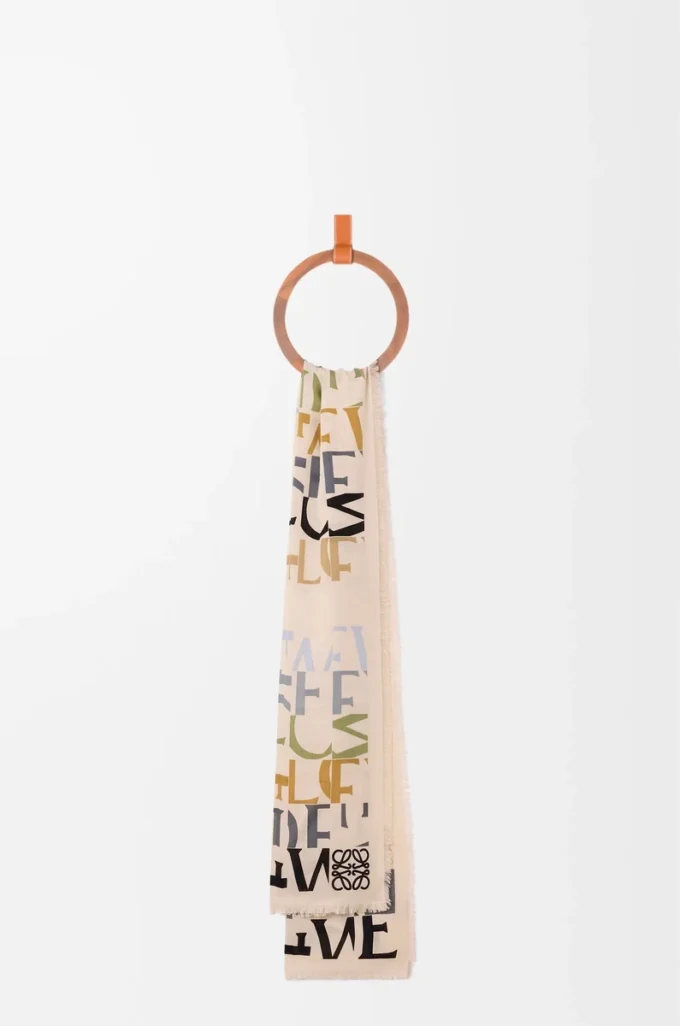 Scarf in wool, silk and cashmere blend Multicolor/Caramel Scarf in wool, silk and cashmere blend Multicolor/Caramel
