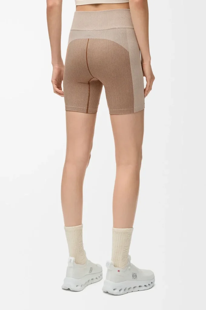 Seamless shorts in technical jersey Ivory Seamless shorts in technical jersey Ivory