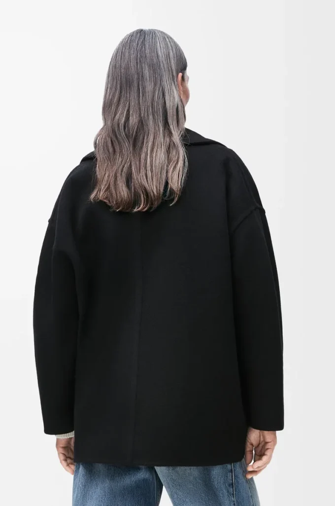 Short coat in wool Black Short coat in wool Black