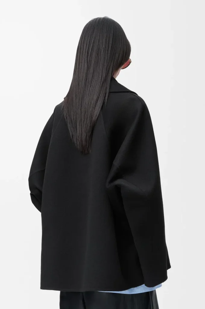 Short coat in wool Black Short coat in wool Black