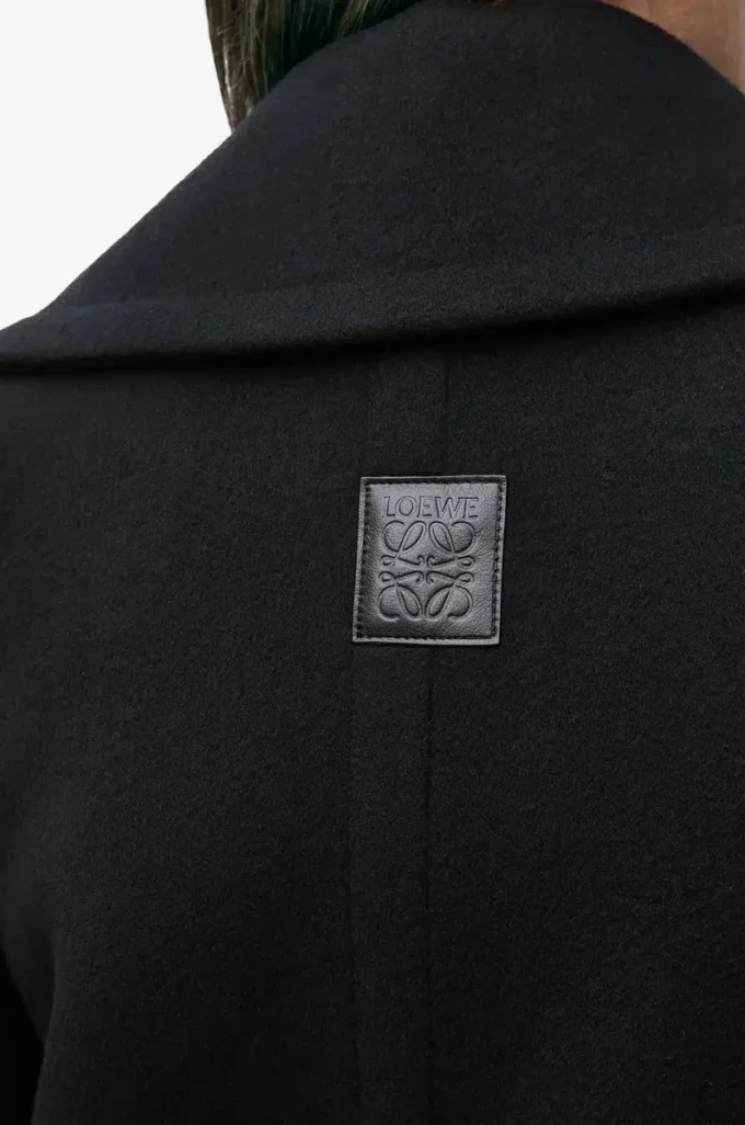 Short coat in wool Black Short coat in wool Black