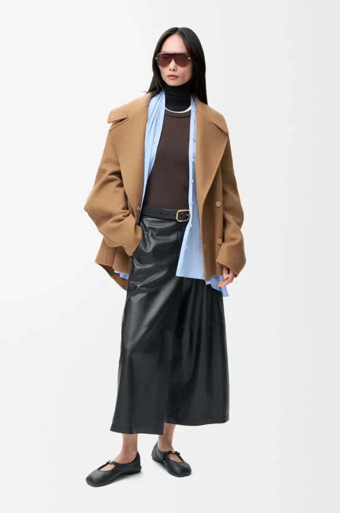 Short coat in wool Camel