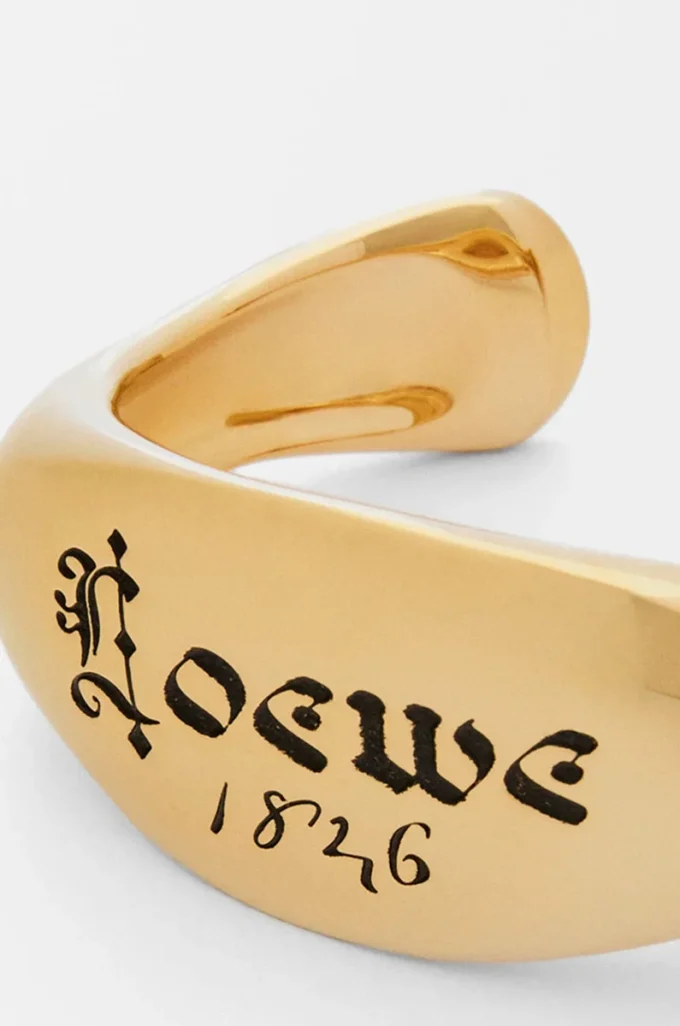Signet cuff in sterling silver Gold Signet cuff in sterling silver Gold
