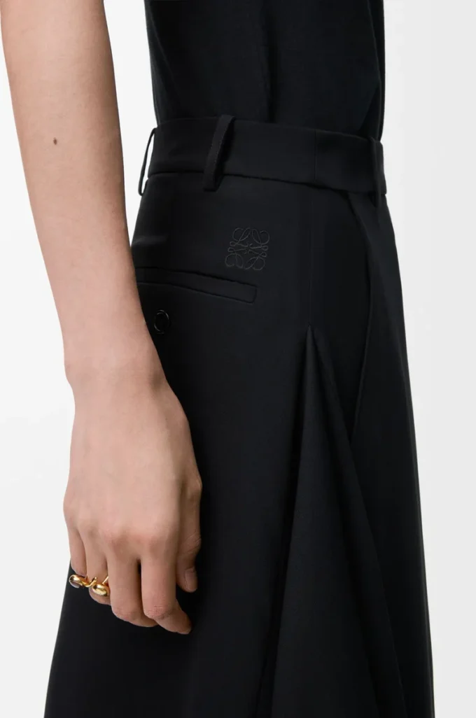Skirt in stretch viscose Black Skirt in stretch viscose Black