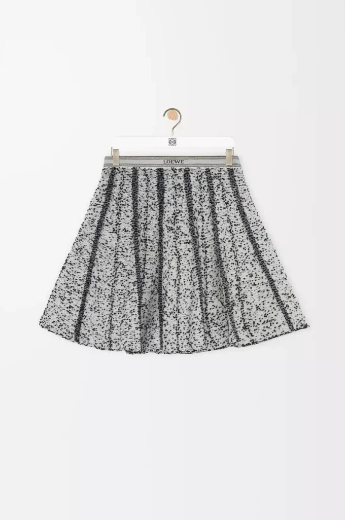 Skirt in wool White/Black Skirt in wool White/Black