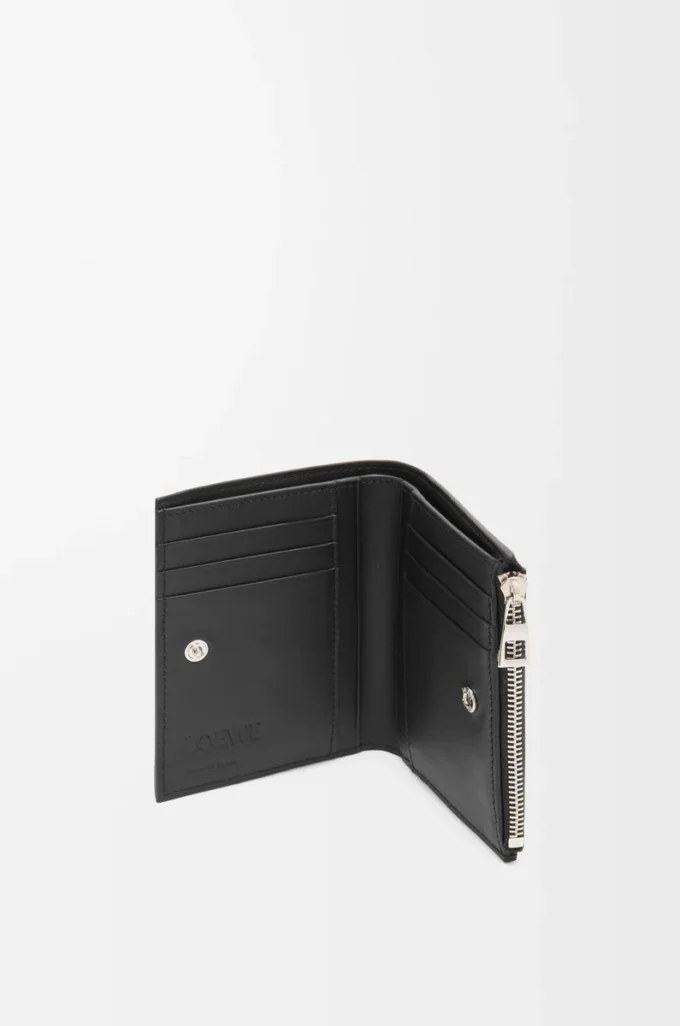 Slim compact wallet in shiny calfskin Black/Deep Navy Slim compact wallet in shiny calfskin Black/Deep Navy