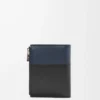 Slim compact wallet in shiny calfskin Black/Deep Navy Slim compact wallet in shiny calfskin Black/Deep Navy
