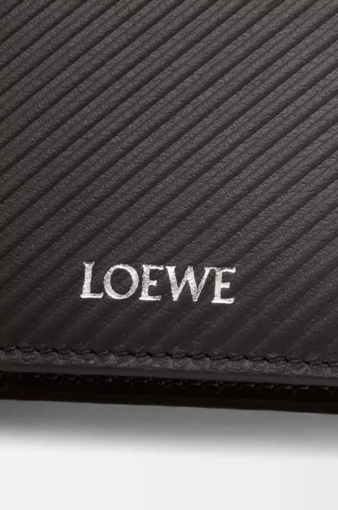 Slim compact walllet in textured classic calfskin Dark Grey